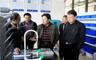 山東大學(xué)機械工程學(xué)院仇道濱書記、馮顯英教授蒞臨公司