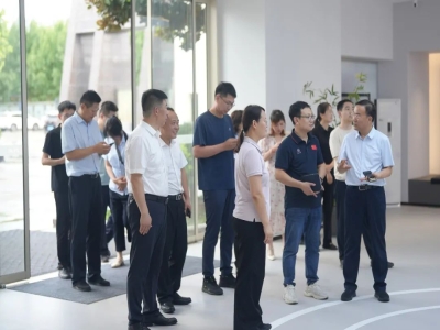 綠色建材產(chǎn)業(yè)鏈融鏈固鏈再發(fā)力！哈工大王代玉教授一行蒞臨天意機(jī)械、卓越精工考察調(diào)研